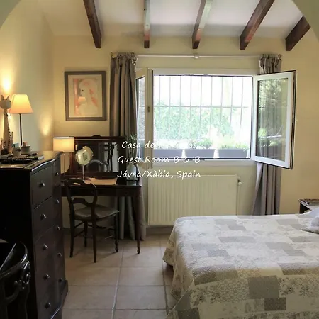 Bed & Breakfast Javea 홈스테이